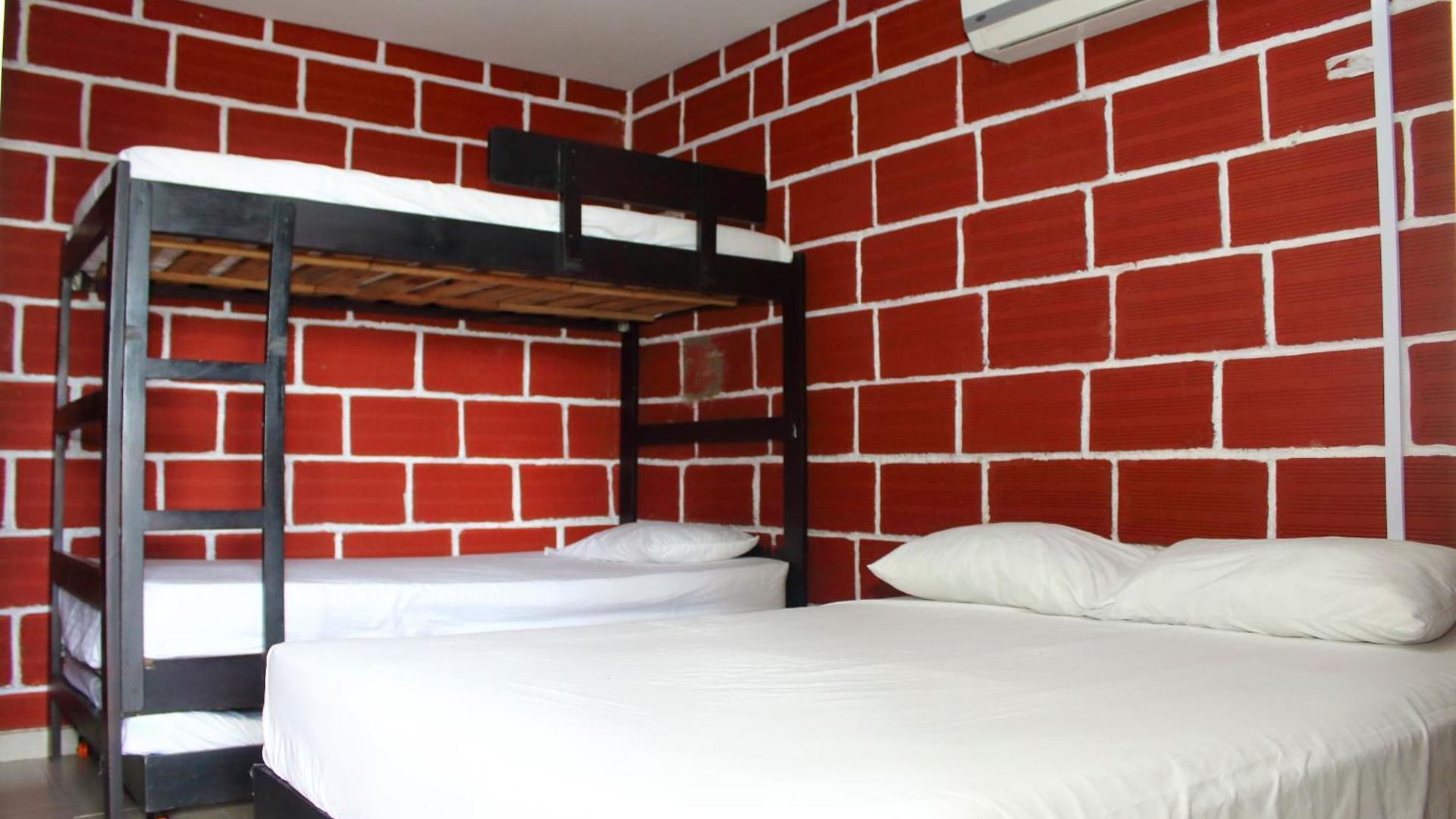 Hostal La Guaca *