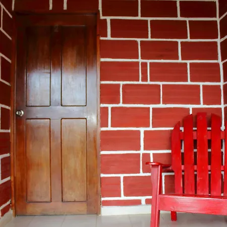 La Guaca Hostal *